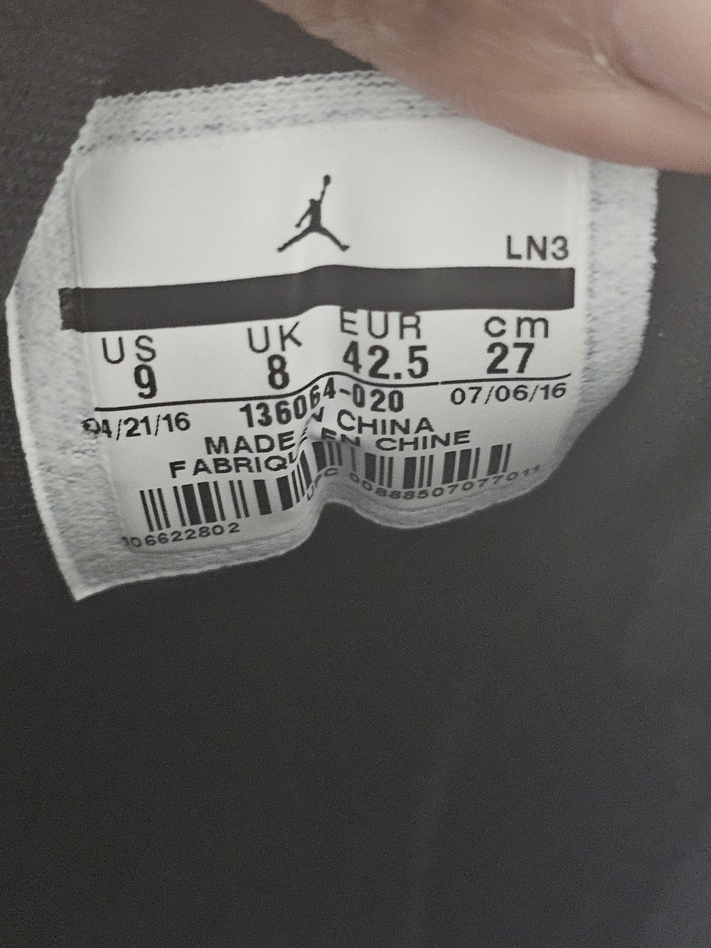 Jordan 3 Retro Black and White Low-Top Sneakers - Picture 6 of 8